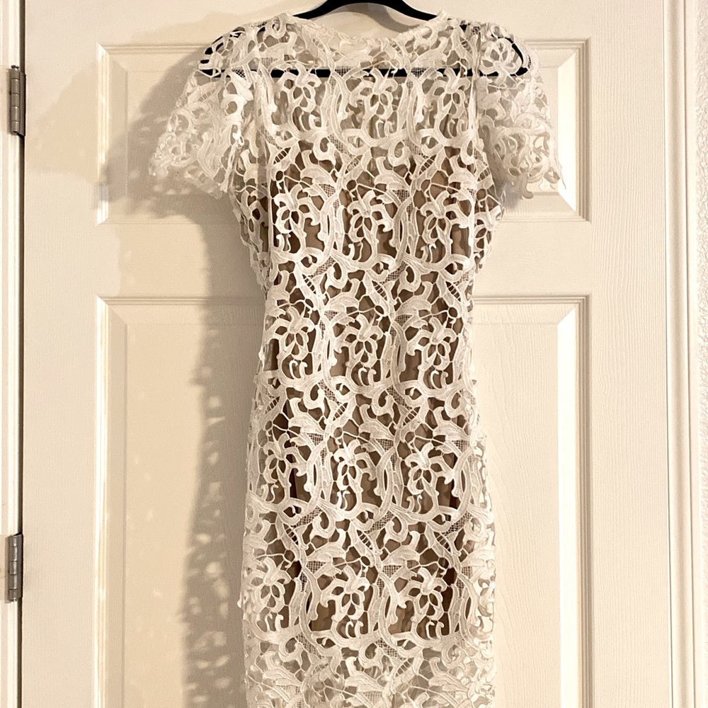 Cute, lace cocktail dress!